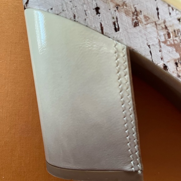 PRADA VERNICE WEDGES PATTERN LEATHER AND CORK - Picture 6 of 10